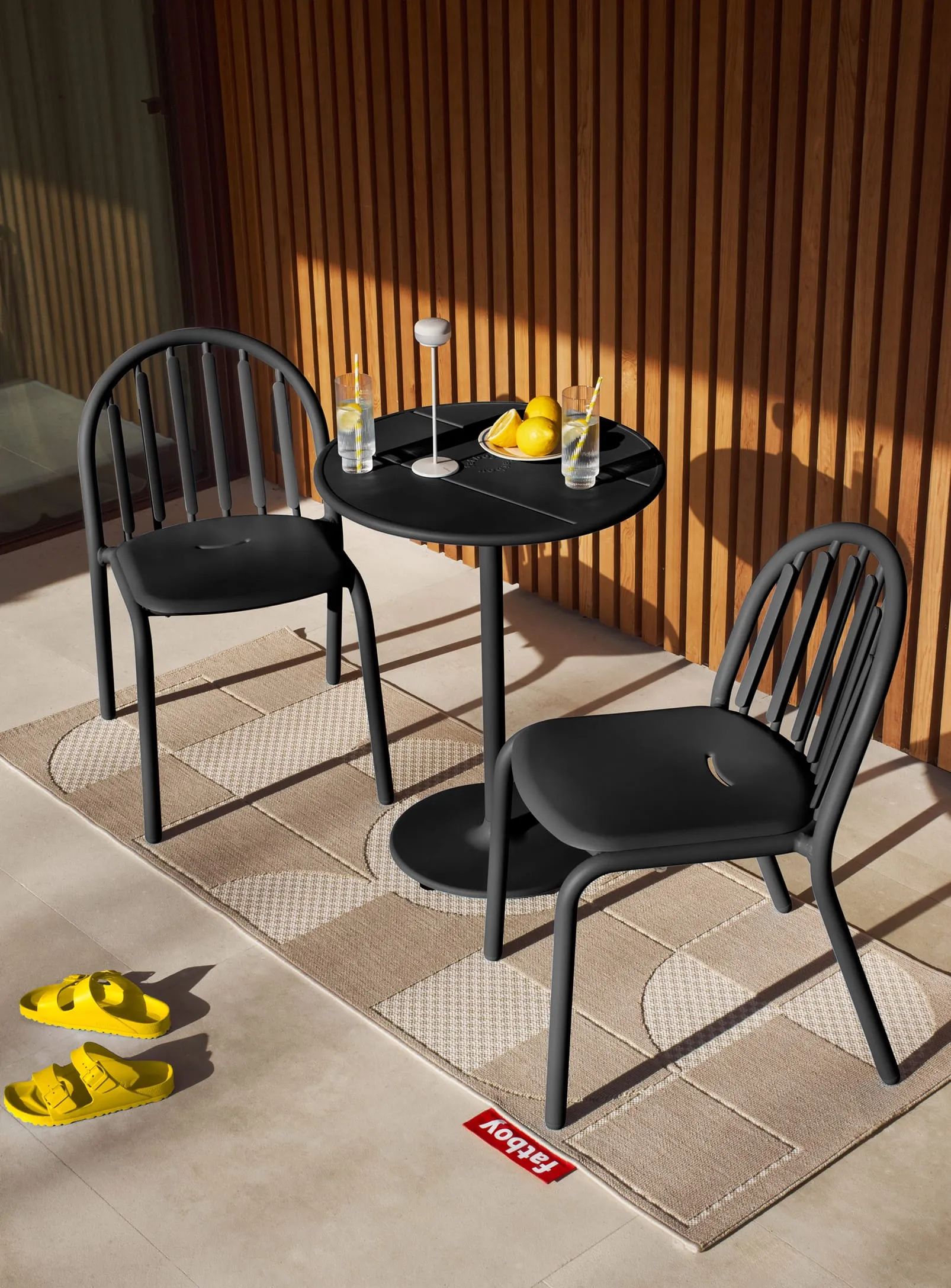 Fred's Bistro Set<br> 1 Round Table   2 Chairs