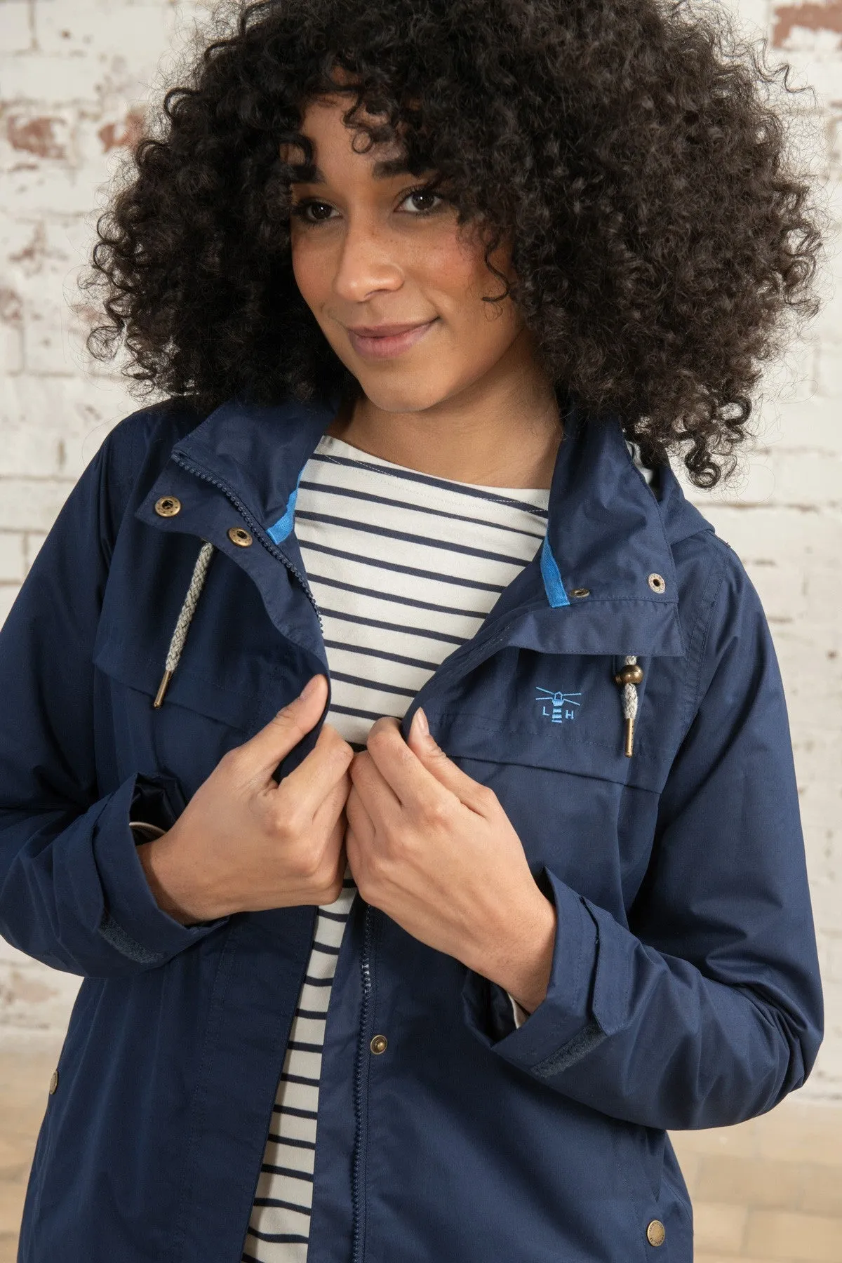 Lighthouse Ladies Beachcomber Waterproof Breathable Lightweight Jacket-NAVY