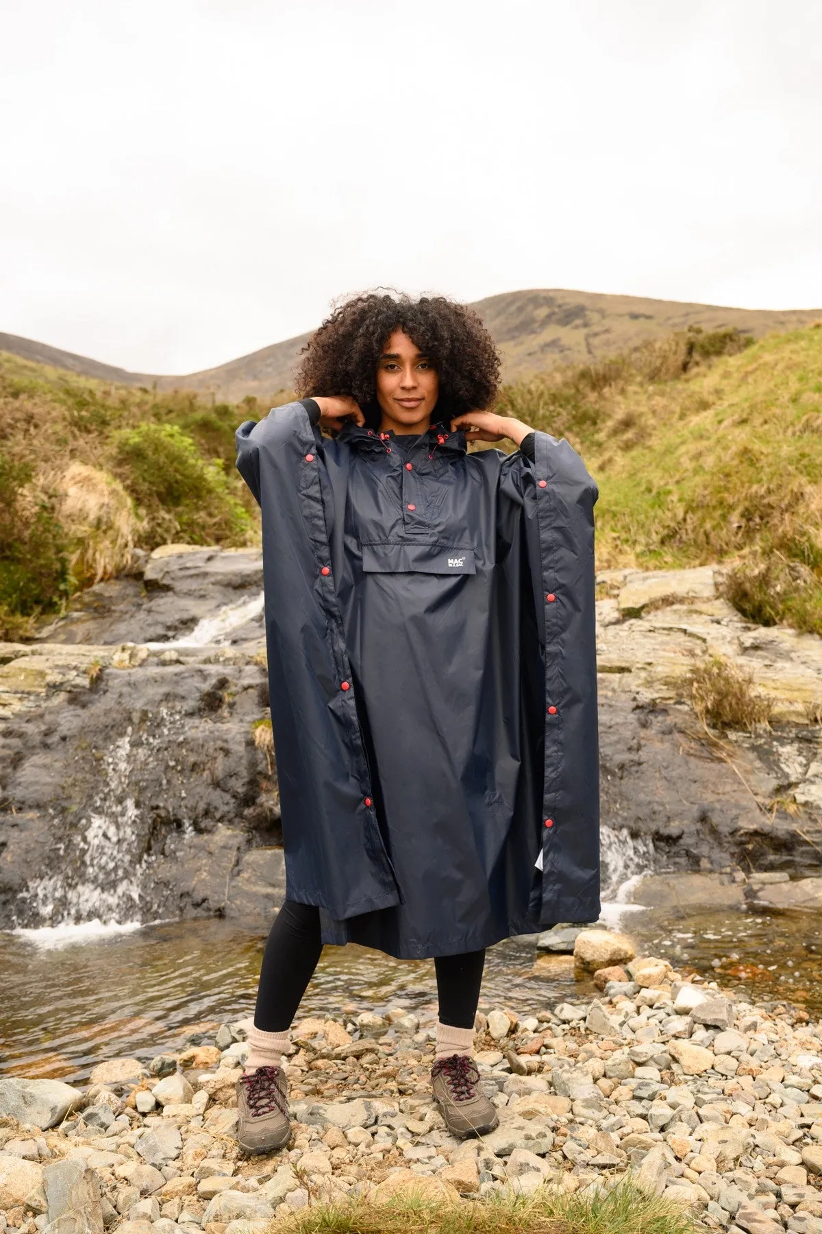 Mac in a Sac Adults Waterproof Breathable Windproof Unisex Packable Poncho-NAVY
