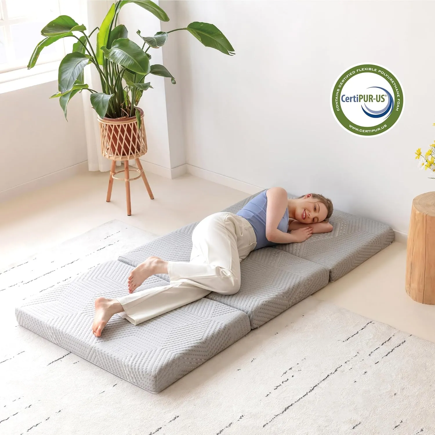 MLILY Tri-Fold Memory Foam Mattress, 4 inch Single Folding Mattress with Collapsible and Washable Cover, Travel and Guest Mat, 75"25"4", Grey