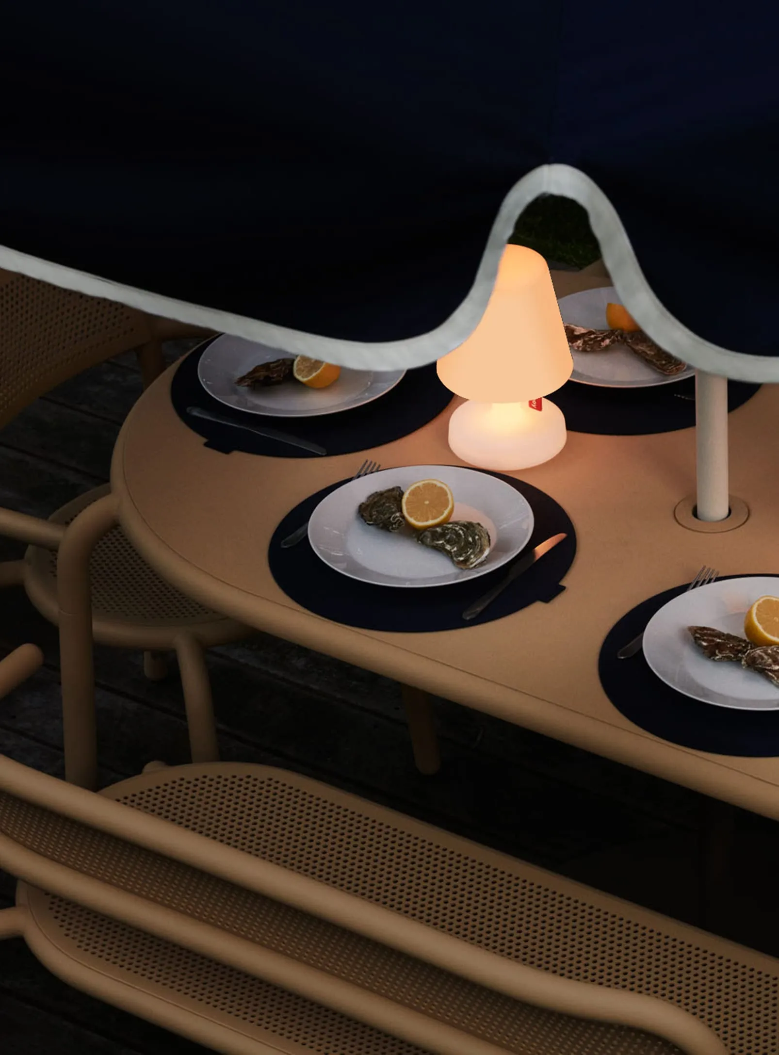 Toní Tavolo Outdoor Table<br> 6-places